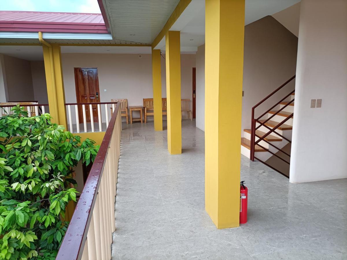 Speed 8 Inn Moalboal Luaran gambar