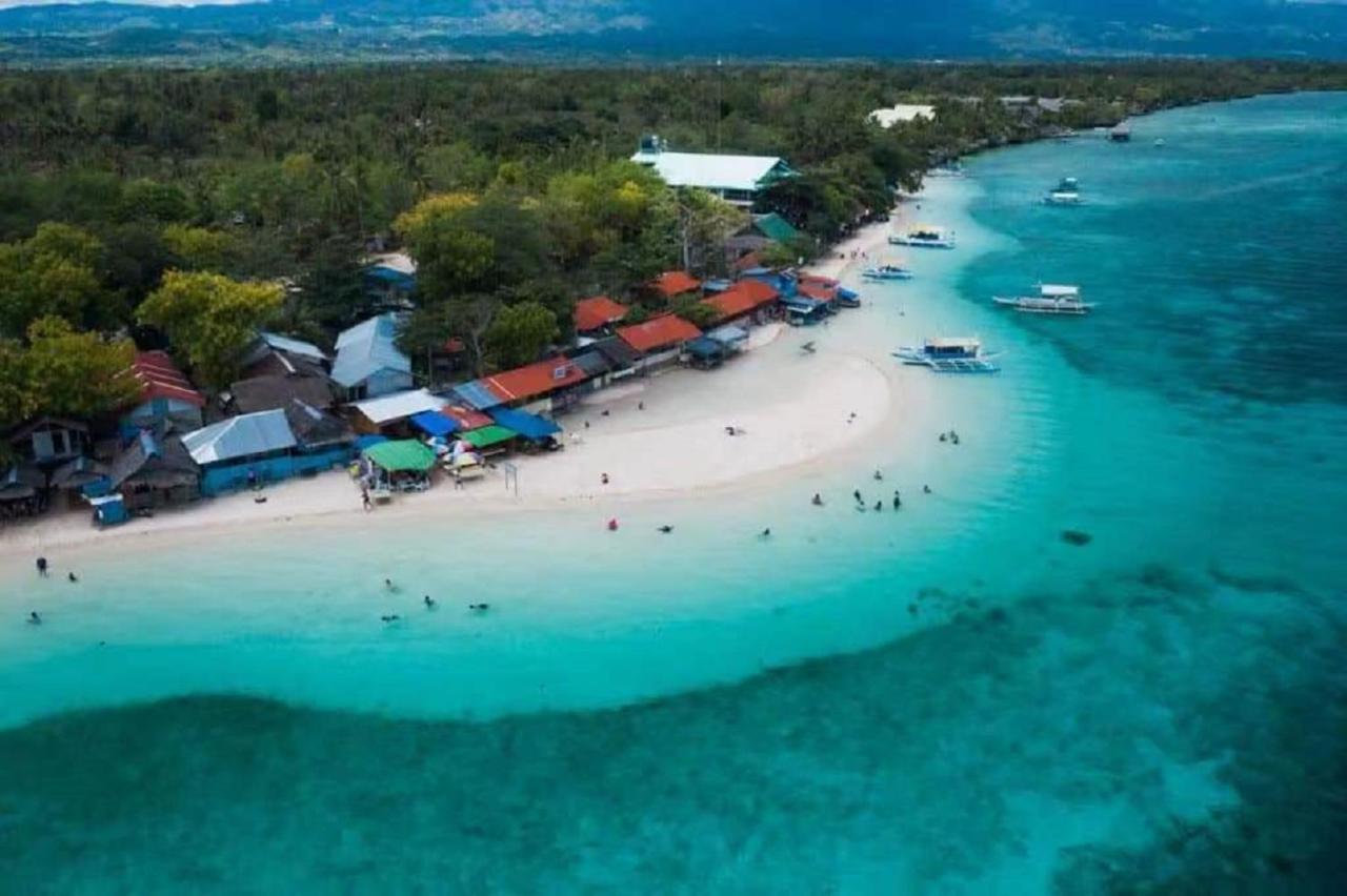 Speed 8 Inn Moalboal Luaran gambar